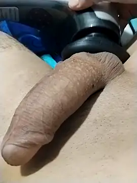 estebanxxxxxx online show from March 1, 2026, 5:13 pm