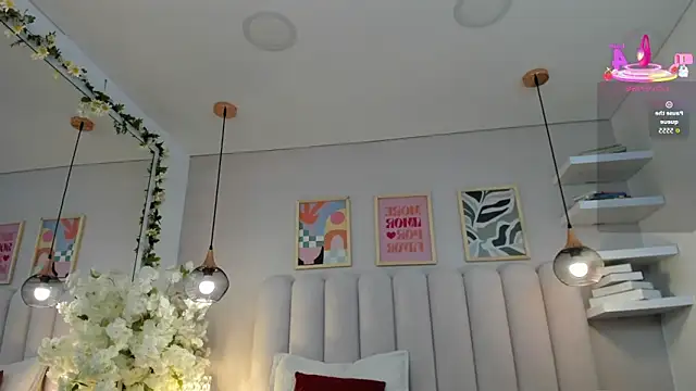 Snapshot of Mia_Bailey_ chatting on April 30, 2026, 3:02 am Mia Bailey online show from April 30, 2026, 3:02 am