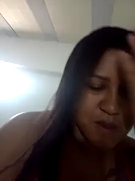 nessinha03 online show from February 25, 2026, 1:33 pm