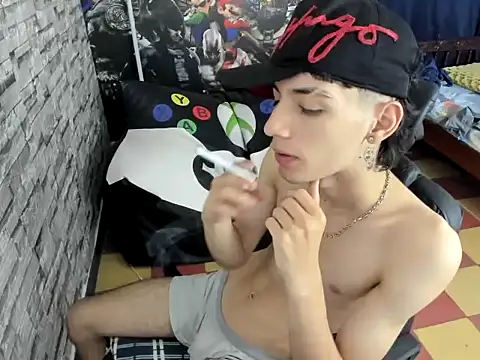 Snapshot of wex_077 chatting on March 11, 2026, 1:32 am wex 077 online show from March 11, 2026, 1:32 am