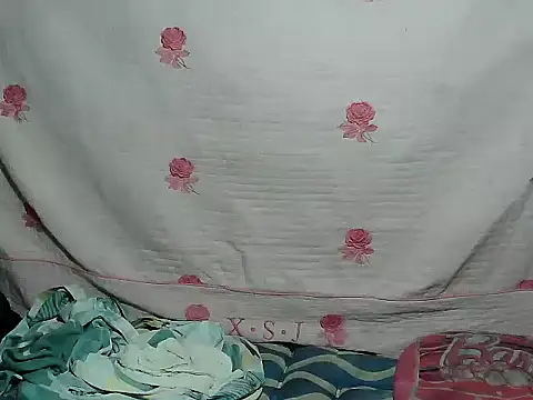 Sh1nbae22 online show from May 6, 2026, 2:32 pm