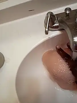 Snapshot of Gym4u2 chatting on March 17, 2026, 3:04 pm Gym4u2 online show from March 17, 2026, 3:04 pm