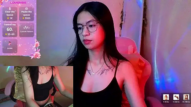 Snapshot of Luna_Moonfang chatting on May 28, 2026, 2:34 pm Luna Moonfang online show from May 28, 2026, 2:34 pm