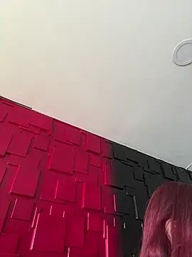 Emily Teen LS online show from February 18, 2026, 7:32 pm