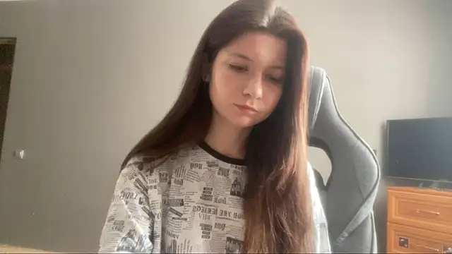 LunnaBliss online show from February 20, 2026, 12:29 pm