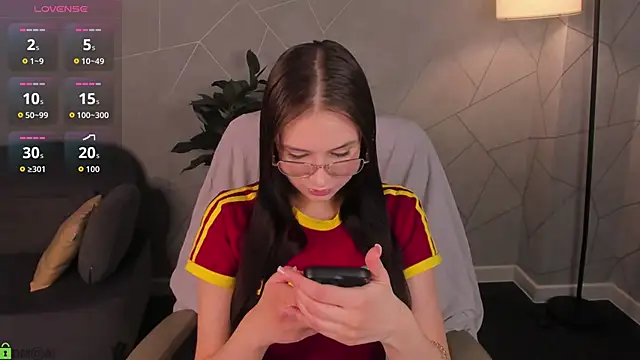 Snapshot of Miaa_Hill chatting on April 10, 2026, 10:55 am Miaa Hill online show from April 10, 2026, 10:55 am