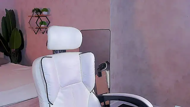 Snapshot of Miaa_Hill chatting on March 25, 2026, 12:15 pm Miaa Hill online show from March 25, 2026, 12:15 pm