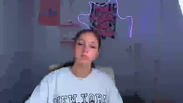 Snapshot of KissMeJulia chatting on June 30, 2026, 11:10 am KissMeJulia online show from June 30, 2026, 11:10 am