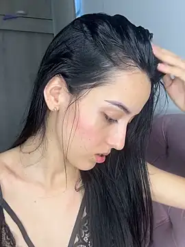 violetta cutest  online show from April 5, 2026, 8:59 pm