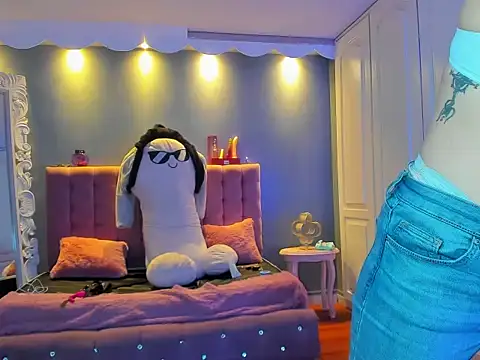 AliceLeet online show from March 25, 2026, 1:21 pm