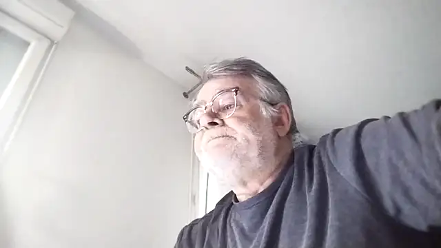 Vieux pervert online show from March 5, 2026, 6:32 am