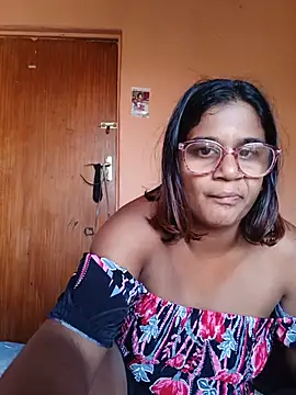 Snapshot of indianstrawberrylips4u chatting on May 15, 2026, 8:34 am indianstrawberrylips4u online show from May 15, 2026, 8:34 am