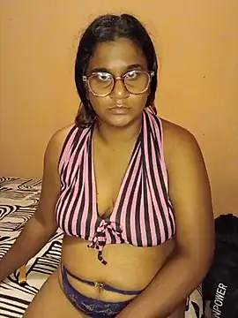 Snapshot of indianstrawberrylips4u chatting on May 23, 2026, 4:17 pm indianstrawberrylips4u online show from May 23, 2026, 4:17 pm