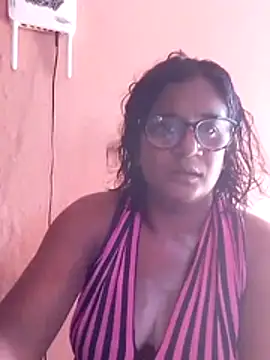 Snapshot of indianstrawberrylips4u chatting on February 25, 2026, 6:24 am indianstrawberrylips4u online show from February 25, 2026, 6:24 am