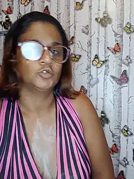 Snapshot of indianstrawberrylips4u chatting on May 23, 2026, 4:11 am indianstrawberrylips4u online show from May 23, 2026, 4:11 am