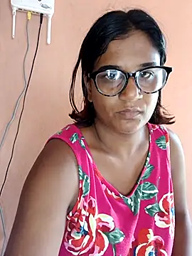 Snapshot of indianstrawberrylips4u chatting on March 6, 2026, 5:13 am indianstrawberrylips4u online show from March 6, 2026, 5:13 am