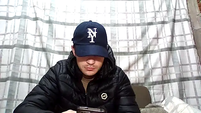 Snapshot of machodotado97 chatting on May 19, 2026, 7:04 am machodotado97 online show from May 19, 2026, 7:04 am