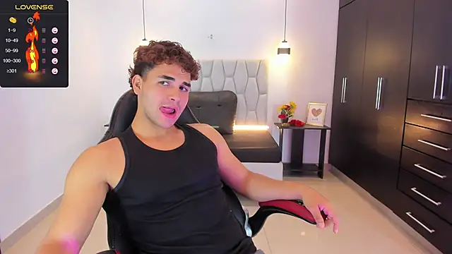 Snapshot of marcos_lc chatting on February 24, 2026, 12:50 pm marcos lc online show from February 24, 2026, 12:50 pm