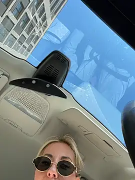 LisaMurr online show from April 10, 2026, 12:12 pm