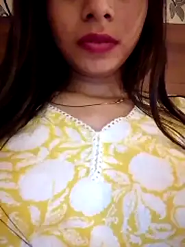 cute girl 29 online show from June 21, 2026, 12:05 am