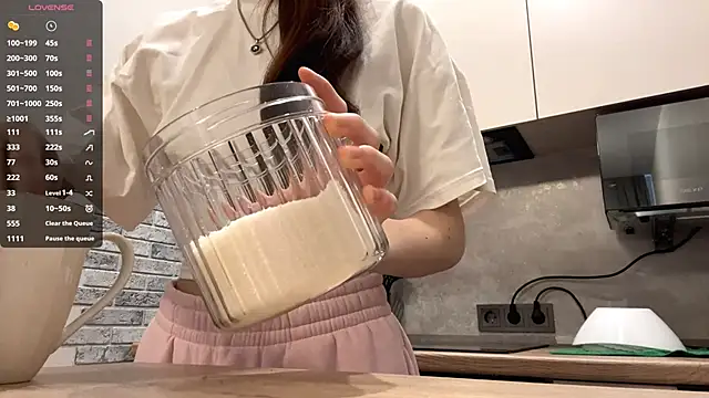 adelecloud online show from March 28, 2026, 8:48 am