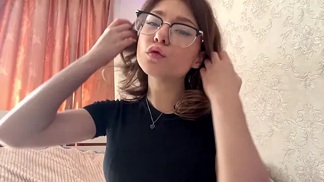 Snapshot of aera_elese chatting on April 14, 2026, 9:03 am aera elese online show from April 14, 2026, 9:03 am