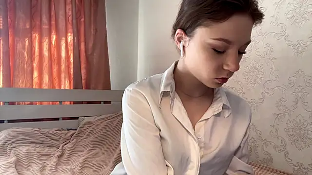 Snapshot of aera_elese chatting on March 18, 2026, 9:12 am aera elese online show from March 18, 2026, 9:12 am