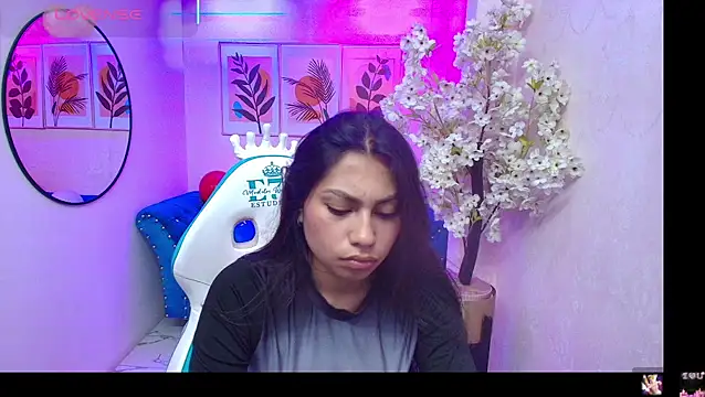 Miia  collins online show from February 23, 2026, 12:28 pm