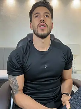 Snapshot of evans_campbell1 chatting on February 23, 2026, 11:27 pm evans campbell1 online show from February 23, 2026, 11:27 pm