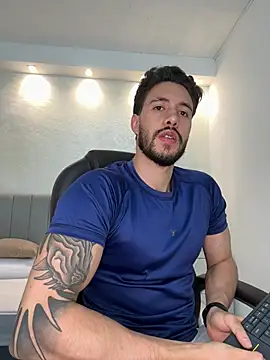 Snapshot of evans_campbell1 chatting on March 3, 2026, 11:45 pm evans campbell1 online show from March 3, 2026, 11:45 pm