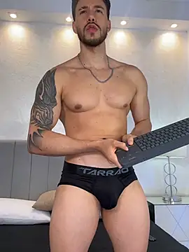 Snapshot of evans_campbell1 chatting on February 21, 2026, 12:23 am evans campbell1 online show from February 21, 2026, 12:23 am