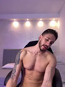 Snapshot of evans_campbell1 chatting on April 6, 2026, 12:39 am evans campbell1 online show from April 6, 2026, 12:39 am