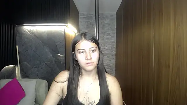 Snapshot of Sweett_liia_ chatting on April 21, 2026, 7:31 pm Sweett liia online show from April 21, 2026, 7:31 pm