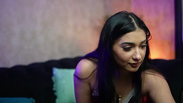 AntoniaGi online show from February 18, 2026, 8:27 pm