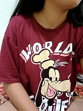 Snapshot of Cute-Sanvii chatting on April 6, 2026, 9:49 pm Cute-Sanvii online show from April 6, 2026, 9:49 pm