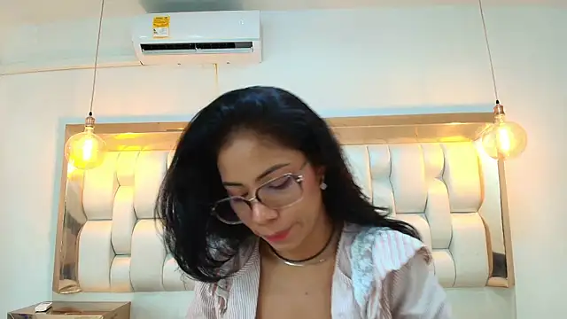 AzulMaveric online show from May 11, 2026, 4:48 pm