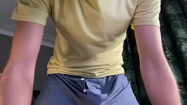 Snapshot of Woze chatting on February 21, 2026, 9:50 pm Woze online show from February 21, 2026, 9:50 pm