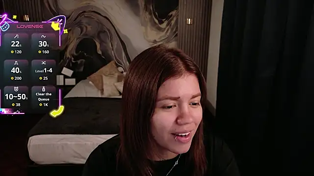 Alessia Monroe  online show from April 23, 2026, 8:43 pm
