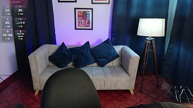 Alessia Monroe  online show from April 21, 2026, 7:20 pm