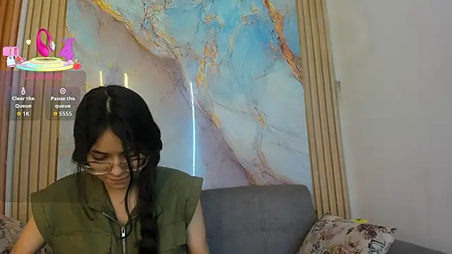 Snapshot of Carolina_pm chatting on April 5, 2026, 11:55 pm Carolina pm online show from April 5, 2026, 11:55 pm