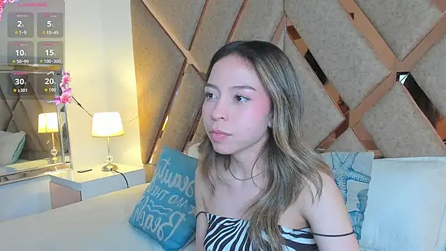 LuuluBerry online show from June 6, 2026, 8:14 pm