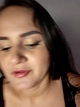 yissela92 online show from April 29, 2026, 6:03 pm