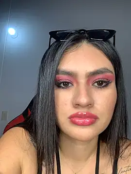 MiaFox mml online show from April 3, 2026, 5:47 am