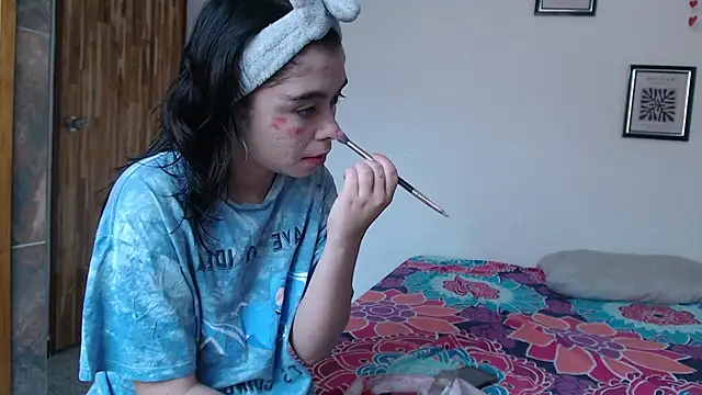 Tiny Loliebbp online show from February 18, 2026, 3:08 pm