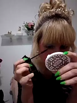 Snapshot of -Nefertiti- chatting on March 8, 2026, 6:55 pm -Nefertiti- online show from March 8, 2026, 6:55 pm