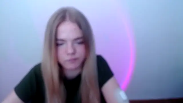 Snapshot of FoxiLana chatting on March 13, 2026, 8:41 am FoxiLana online show from March 13, 2026, 8:41 am