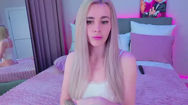 Rossy X online show from May 18, 2026, 11:42 pm