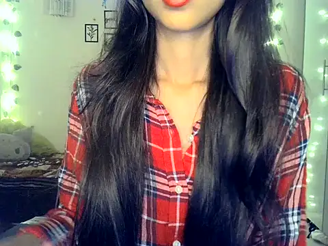 Snapshot of SIKSHA_SINGH chatting on April 2, 2026, 4:13 pm SIKSHA SINGH online show from April 2, 2026, 4:13 pm