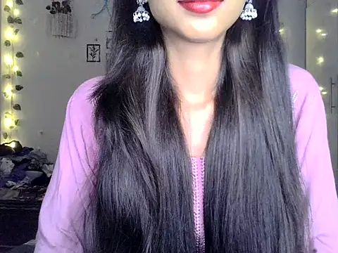 SIKSHA SINGH online show from May 26, 2026, 7:56 pm