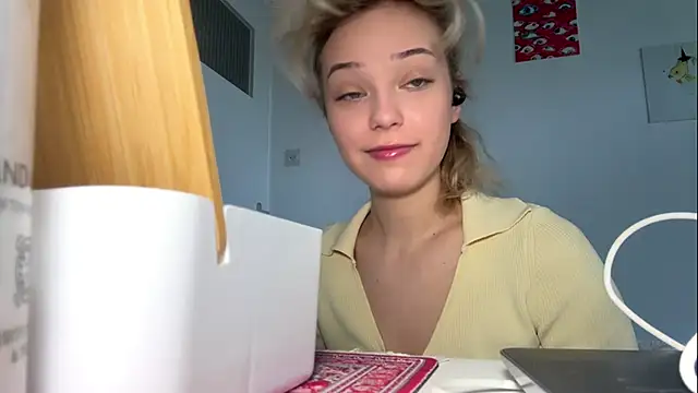 Snapshot of SourMidday chatting on March 14, 2026, 8:09 am SourMidday online show from March 14, 2026, 8:09 am